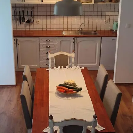 アパート Family Heritage